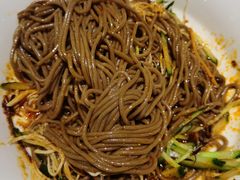 芥末饸饹-小六汤包砂煲菜(文景路店)