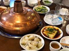 -岳记兴隆·青城腊排铜火锅(融创店)