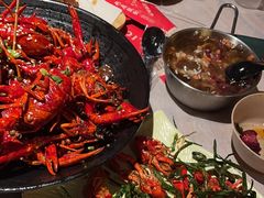 -巴厘龙虾·榜首油焖大虾(音乐学院·沿江酒馆店)