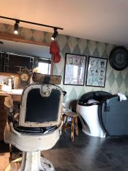 -Libertines barbershop 浪子理发店