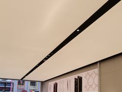 -华为智能生活馆(上海金桥国际商业广场)