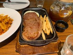 -意国小镇披萨牛排餐厅(万达广场店)