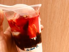 草莓巧克力新地-麦当劳(朗豪坊店)