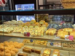 面包甜点陈列柜-味多美(民星路店)