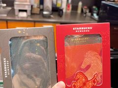 -星巴克(上海虹桥新天地二店)