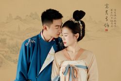 -花里花间摄影工作室