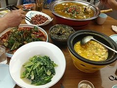 -有红鸡毛店·川菜(建设路店)