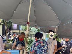 -詹爷爷乌节路街头冰淇淋