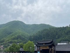 -安吉龙王山峡谷漂流