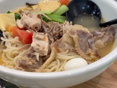 -蒙自源米线大王(东站店)