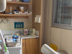 -上海仁爱医院口腔科 · 种植