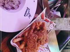 -Famous肥猫墨西哥音乐餐吧(五棵松华熙LIVE店)