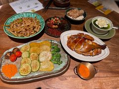 -包整·丝娃娃(一览甲秀楼风景店)