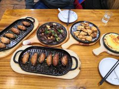 -老东镇啤酒屋海鲜加工·蒸汽海鲜·海鲜烧烤(台东店)