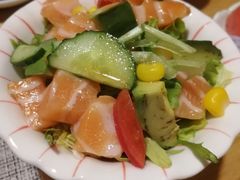 三文鱼油梨沙拉-活鳗饭·鹅肝范儿(高碑店店)