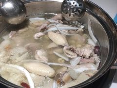 -三个椰子·现砍椰子鸡(金源CBD店)