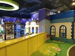 -多奇妙乐园·淘气堡·电玩·抓娃娃(海口吾悦店)