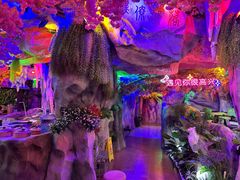 -茅台镇网红溶洞餐厅·茅帮菜馆