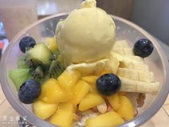 鲜果优酪雪-满记甜品(巴黎春天宝山店)
