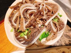 -舒家大院重庆老火锅(纪念塔店)