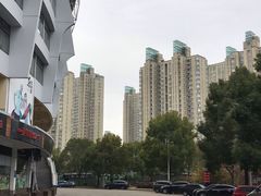 -源深体育中心-停车场