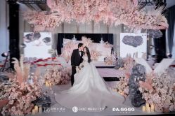 -深度婚礼策划·宴会布置·高端私人创意定制