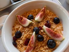 无花果谷物酸奶杯-SAANCI山池咖啡(海上世界文化艺术中心店)