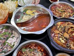 -周良天山牛杂城(天山路总店)