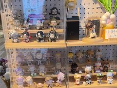 -郑在DIY·潮玩银饰绘画手作(中央大道旗舰店)