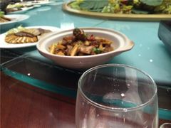 卤味拼&春笋焖鸭-小蓝鲸湖北菜(八一路店)