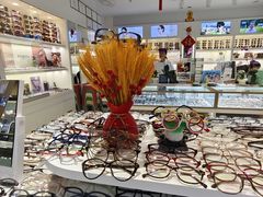 -新视达眼镜店·蔡司·依视路(名镜苑店)