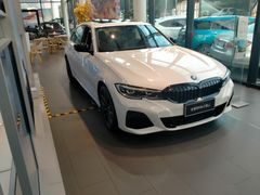 -上海宝信宝马4S店