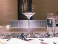 餐具摆设-曙亚洲餐厅-重庆富力艾美酒店(南坪万达广场店)