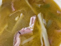 家烧猪肚-侬佳蒸菜馆(听潮店)