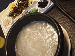 -花馬肆.云南过桥米线(汉神购物广场现场熬汤店)