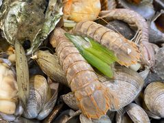 -鑫渔港海鲜本地菜·山海关浑锅(东戴河店)