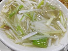 -金卯白肉罩火烧