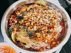-周良天山牛杂城(天山路总店)