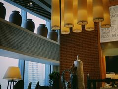 -香格里拉鱼跃地中海西餐厅·牛排披萨