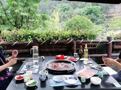 -楠柏弯休闲山庄(梨花溪店)