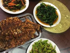 -俺家菜馆(百里峡店)