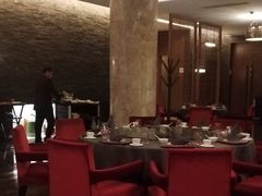 -粤尚腾香居中餐厅(首都机场希尔顿店)