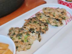 中山蚬肉饼-谭厨中山传家菜.乳鸽.脆鲩鱼(华强北中航城店)
