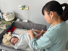 -爱的果实月嫂育婴师(世纪东方店)