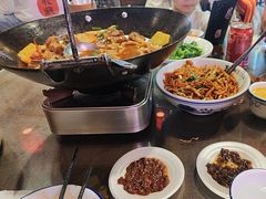 -富正毅三下锅·湘西韵味(天门山索道店)