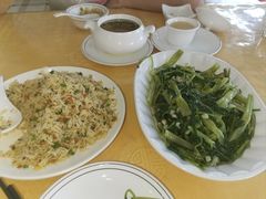 -鹏城人家海鲜酒家·23年老字号(较场尾店)