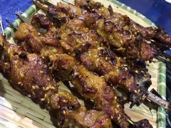 -乡村馕坑肉·烧烤·新疆菜·本地人更爱吃(阿勒泰首店)