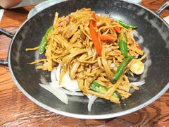 -川流不息·地道川菜·小龙虾(新松江路店)