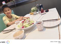 -阿瓦山寨·湘菜现炒·剁椒鱼头王(咸阳总店)