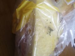 奶酪三角形面包-味多美蛋糕(灯市口店)